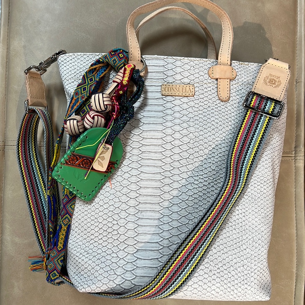 ! Consuela Essential Tote Thunderbird
